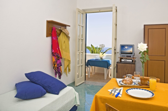 Imagen de la habitación del Hotel Vittorio Beach Resort. Foto 6