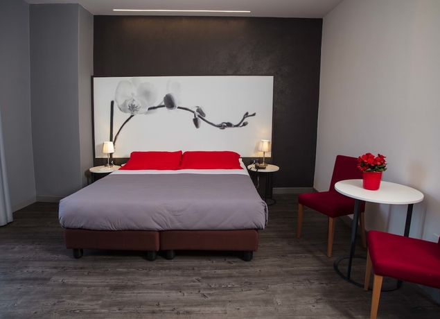 Imagen de la habitación del Hotel Vittorio, Desenzano del Garda. Foto 12