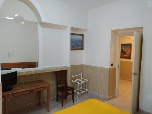 Imagen de la habitación del Hotel Vittorio Veneto, N&aacute;poles. Foto 6