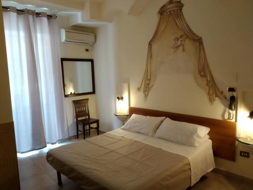 Imagen general del Hotel Vittorio Veneto, Nápoles. Foto 1
