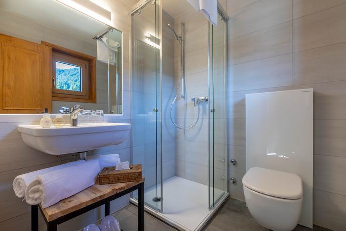 Imagen de la habitación del Hotel Viu Villars. Foto 8