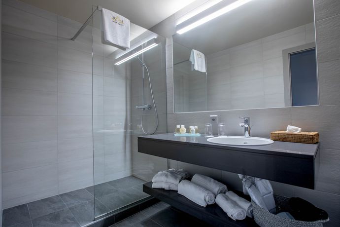 Imagen de la habitación del Hotel Viu Villars. Foto 15