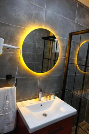 Imagen de la habitación del Hotel Viv City. Foto 19