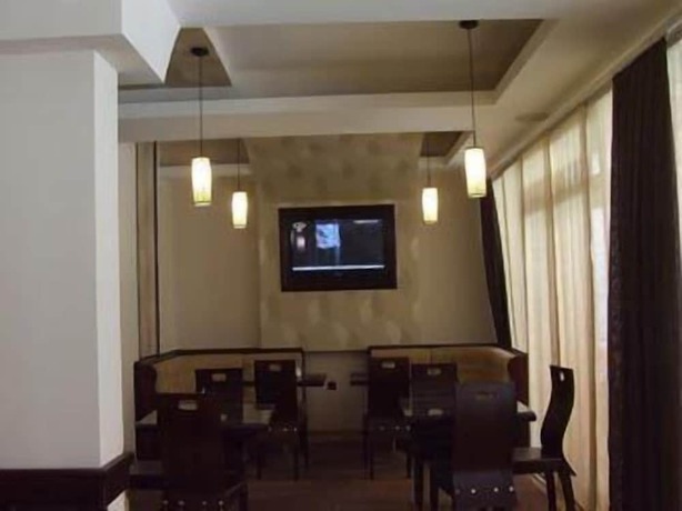 Imagen del bar/restaurante del Hotel Viv. Foto 3