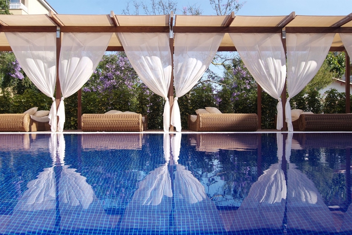 Imagen de la piscina del Hotel Viva Blue. Foto 12