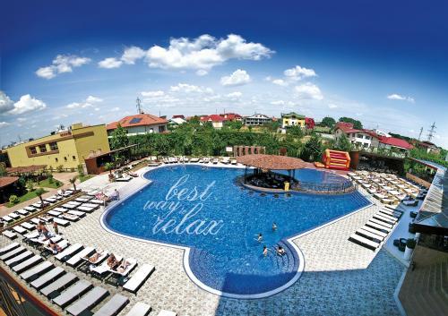 Imagen de la piscina del Hotel Viva Club Galati. Foto 12
