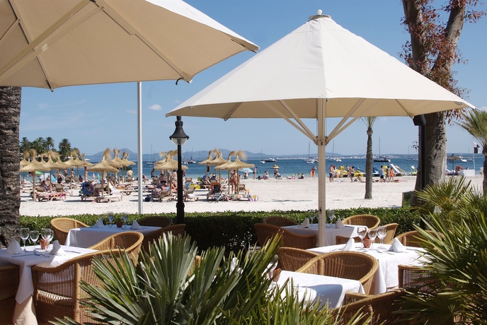 Imagen del bar/restaurante del Hotel Viva Golf. Foto 2