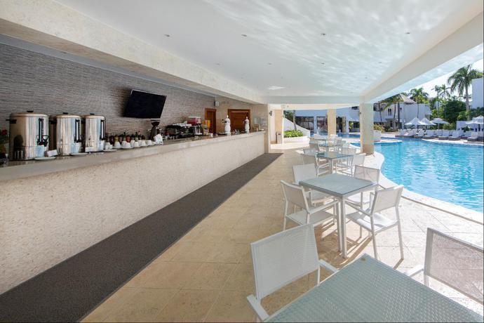 Imagen del bar/restaurante del Hotel Viva Heavens by Wyndham, A Trademark All Inclusive. Foto 12