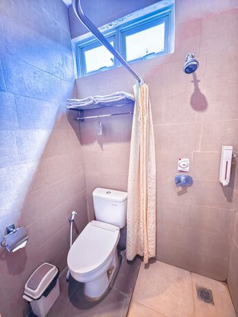 Imagen general del Hotel Viva Kediri By Front One. Foto 8