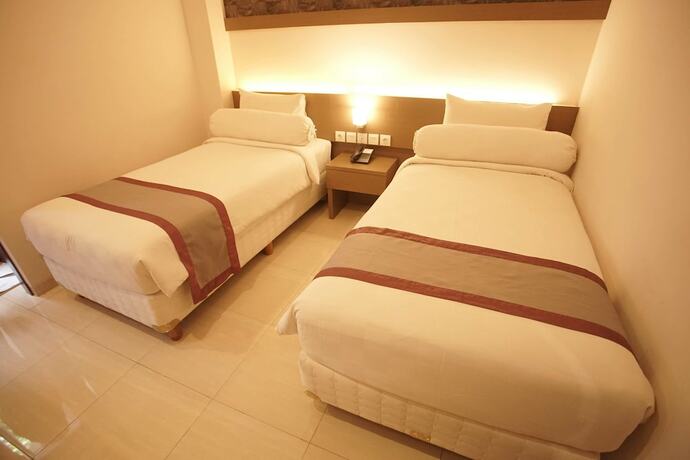 Imagen de la habitación del Hotel Viva Kediri By Front One. Foto 24