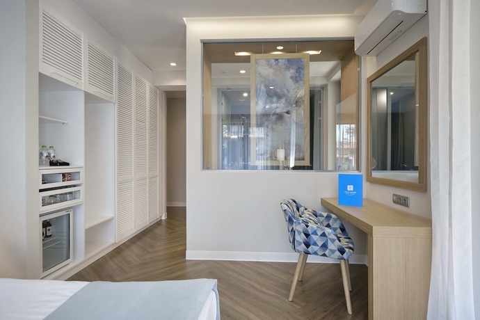 Imagen de la habitación del Hotel Viva Mare Beach. Foto 9