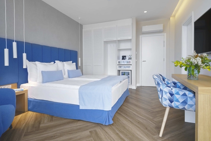 Imagen de la habitación del Hotel Viva Mare Beach. Foto 16