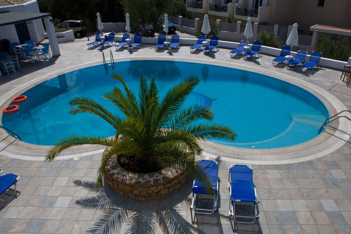 Imagen del bar/restaurante del Hotel Viva Mare, Fenikounta. Foto 2