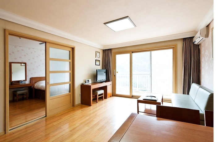 Imagen de la habitación del Hotel Vivaldi Park. Foto 5