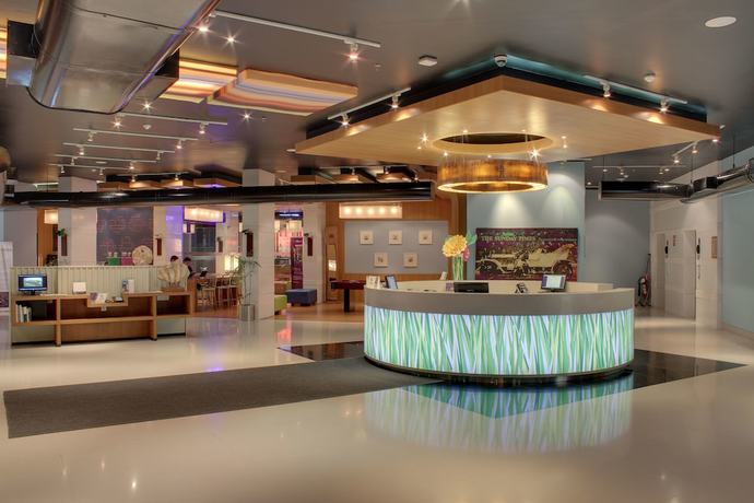 Imagen de los interiores del Hotel Vivanta Ahmedabad Sg Highway. Foto 9