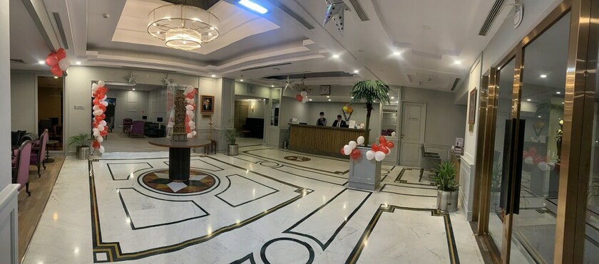 Imagen de los interiores del Hotel Vivanta Katra Vaishno Devi. Foto 37