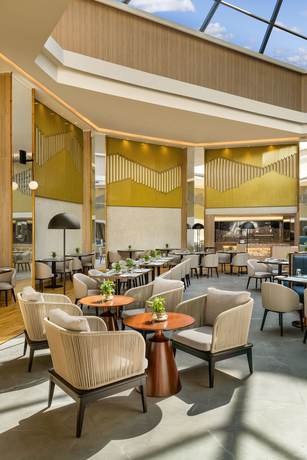 Imagen del bar/restaurante del Hotel Vivanta Meghalaya, Shillong. Foto 2