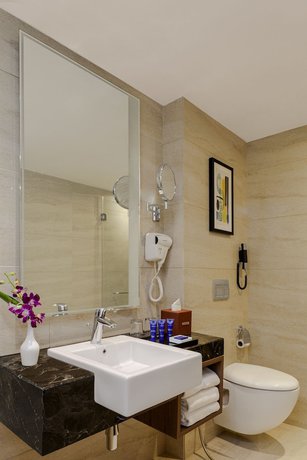 Imagen de la habitación del Hotel Vivanta Thiruvananthapuram. Foto 15
