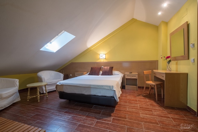 Imagen de la habitación del Hotel Vivar. Foto 4