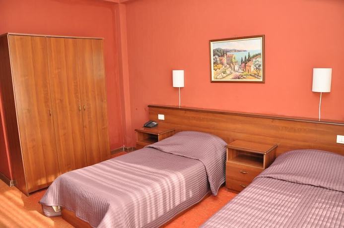 Imagen de la habitación del Hotel Vivas, Durres. Foto 11
