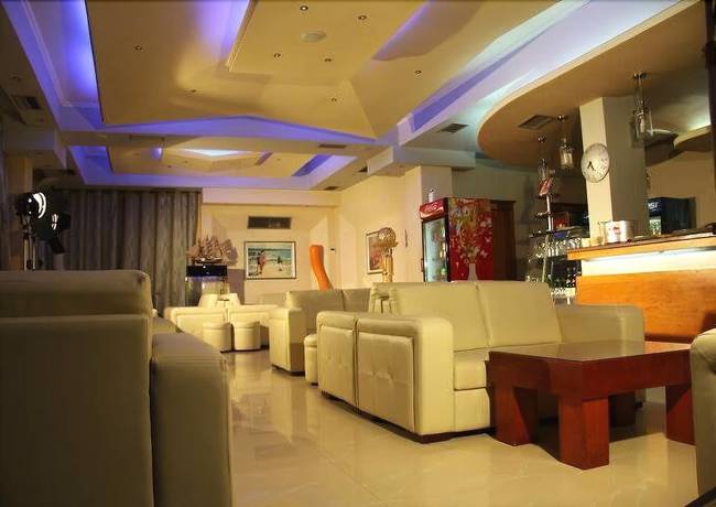 Imagen de los interiores del Hotel Vivas, Durres. Foto 20