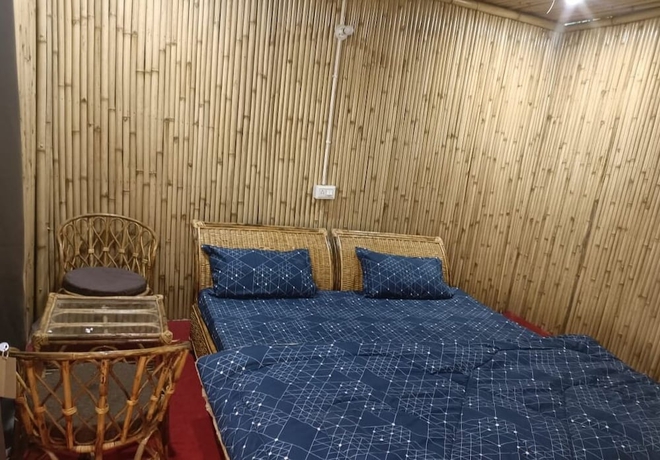 Imagen de la habitación del Hotel Vivek And Restaurant. Foto 13