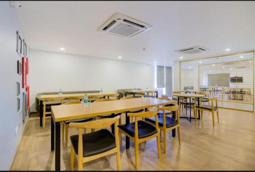 Imagen general del Hotel Vivek, Prayagraj. Foto 7