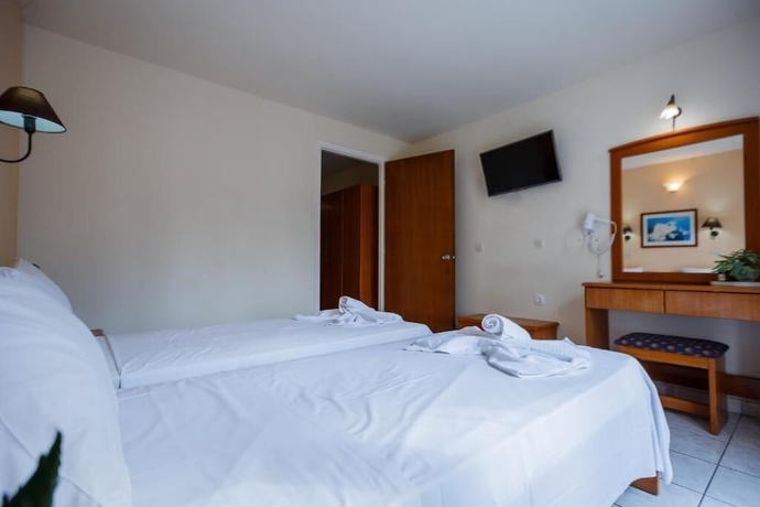Imagen de la habitación del Hotel Vivian, Agios Sostis. Foto 9