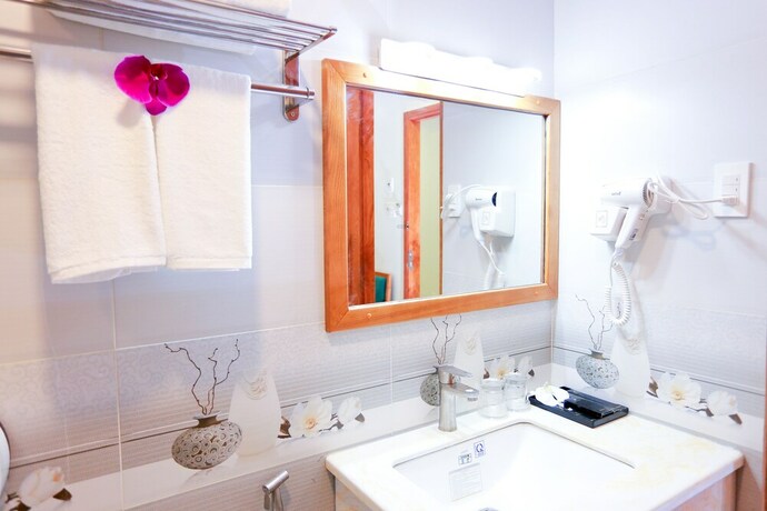 Imagen de la habitación del Hotel Vivian Saigon. Foto 24