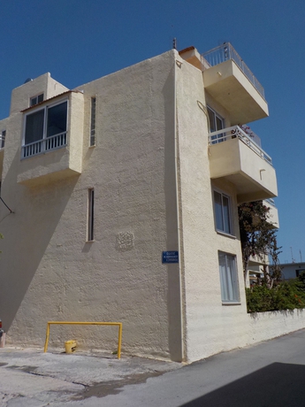 Imagen de los exteriores del Hotel Vivian Studios. Foto 13