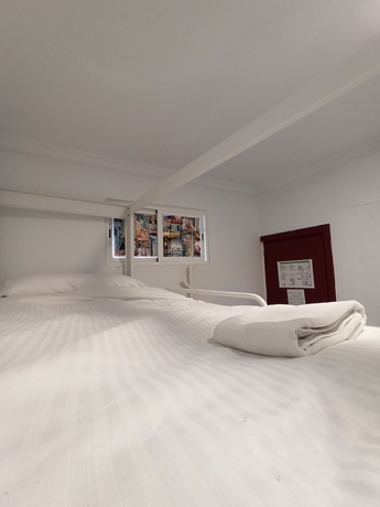 Imagen de la habitación del Hotel Vivian\'s Guest House. Foto 11