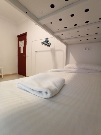 Imagen de la habitación del Hotel Vivian\'s Guest House. Foto 19