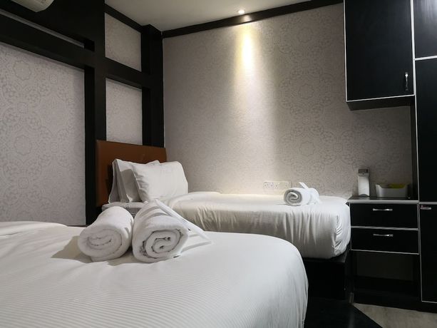 Imagen de la habitación del Hotel Vivids. Foto 13