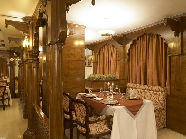 Imagen del bar/restaurante del Hotel Vividus. Foto 7