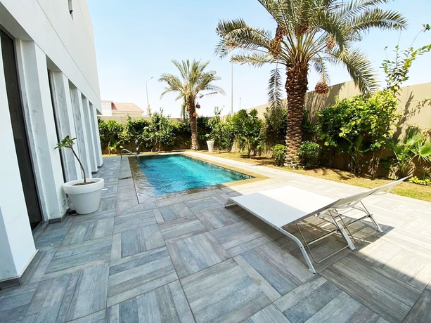 Imagen de la piscina del Hotel Vivienda Hada Residence. Foto 16