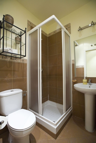 Imagen de la habitación del Hotel Viviendas Turísticas Conde de Molina. Foto 2