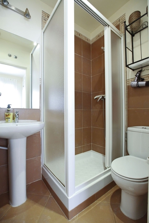 Imagen de la habitación del Hotel Viviendas Turísticas Conde de Molina. Foto 4