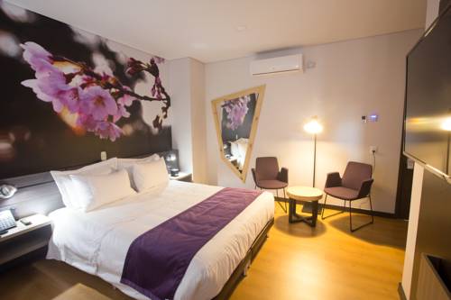 Imagen de la habitación del Hotel Vivre. Foto 3