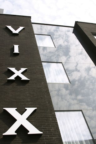 Imagen general del Hotel Vixx. Foto 2