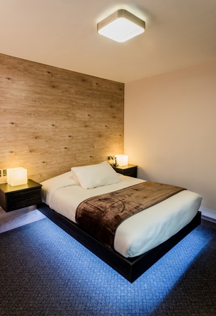 Imagen de la habitación del Hotel Viza. Foto 10