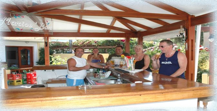 Imagen del bar/restaurante del Hotel Vlachakis, Stalida. Foto 1