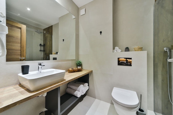 Imagen de la habitación del Hotel Vladimir, Budva. Foto 16