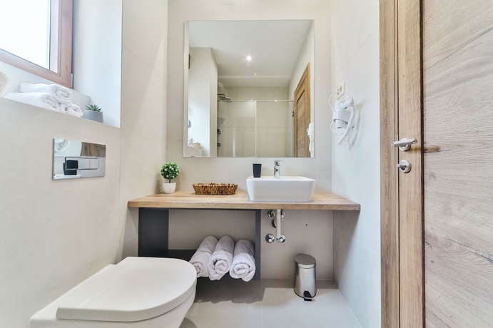 Imagen de la habitación del Hotel Vladimir, Budva. Foto 17