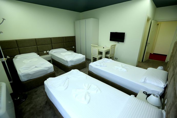Imagen de la habitación del Hotel Vllaznia. Foto 4