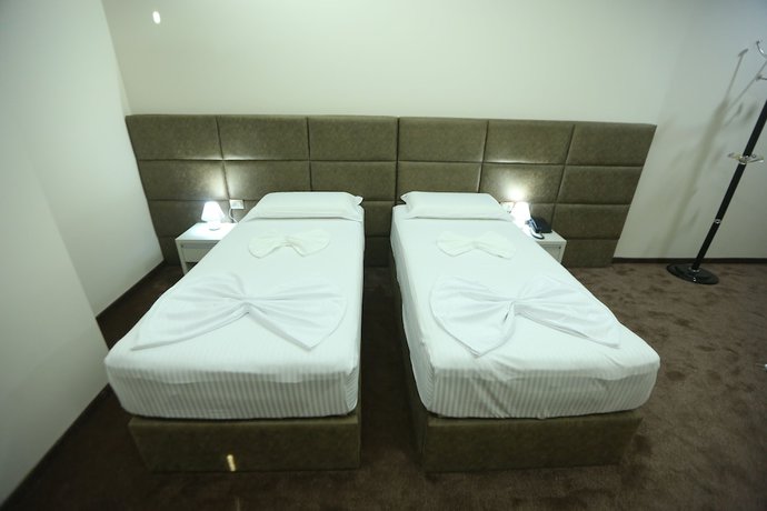 Imagen de la habitación del Hotel Vllaznia. Foto 13