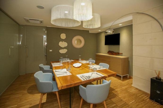 Imagen de los interiores del Hotel Vlora Priam Affiliated By Melia. Foto 5