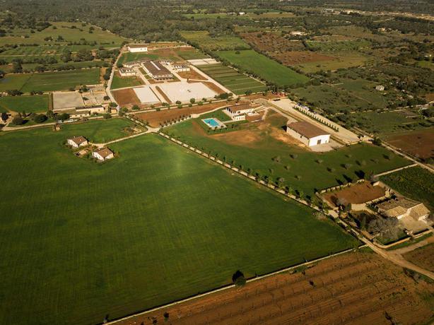 Imagen de los exteriores del Hotel Vmg Horse Ranch. Foto 16