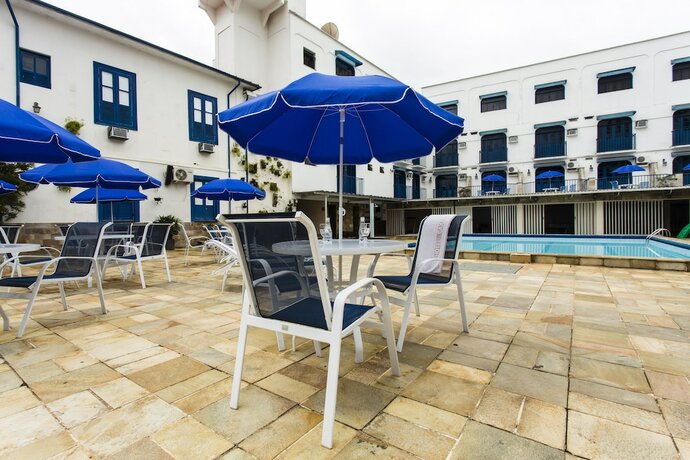 Imagen de la piscina del Hotel Voa Caxambu. Foto 37