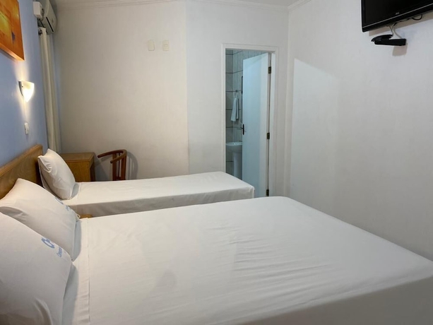 Imagen de la habitación del Hotel Voa Convenience. Foto 9