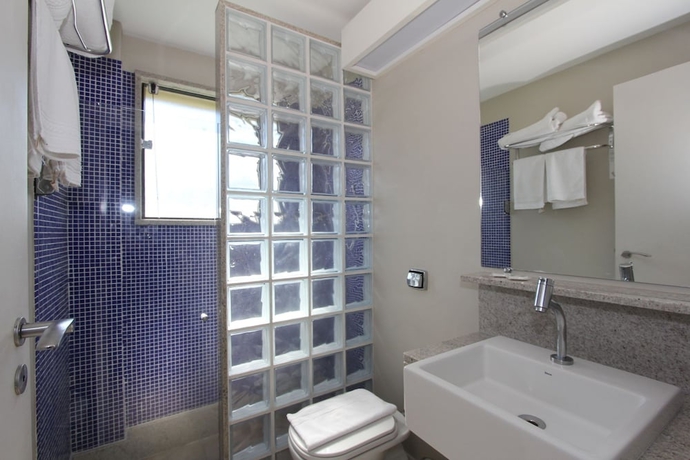 Imagen de la habitación del Hotel Voa Plazza. Foto 14